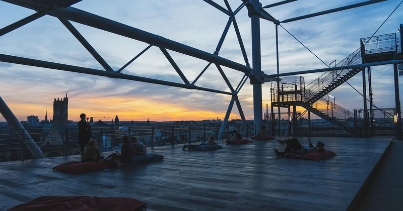 Agrandir une terrasse surélevée en béton : le cas le plus délicat