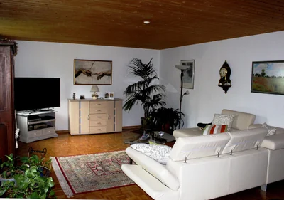 Transformez votre espace avec une horloge murale salon tendance en 2026