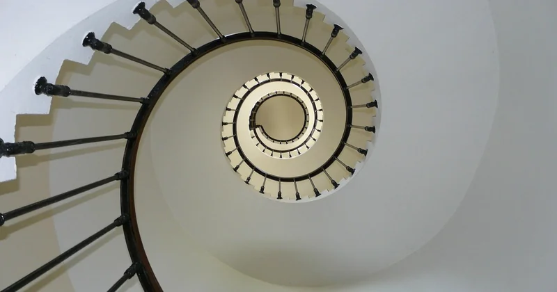 Monte-escalier droit ou tournant : l'écart de prix Stannah en chiffres