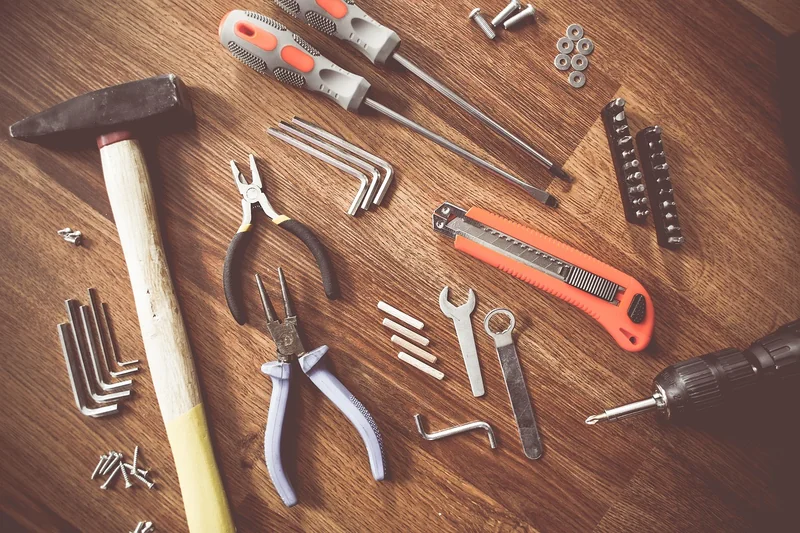 Rassembler les outils et pièces nécessaires